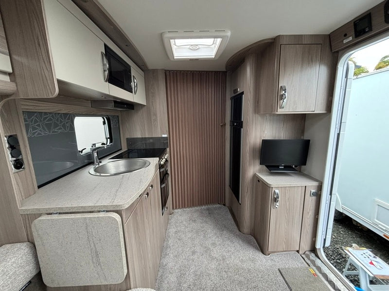 2024 Swift Explorer 645