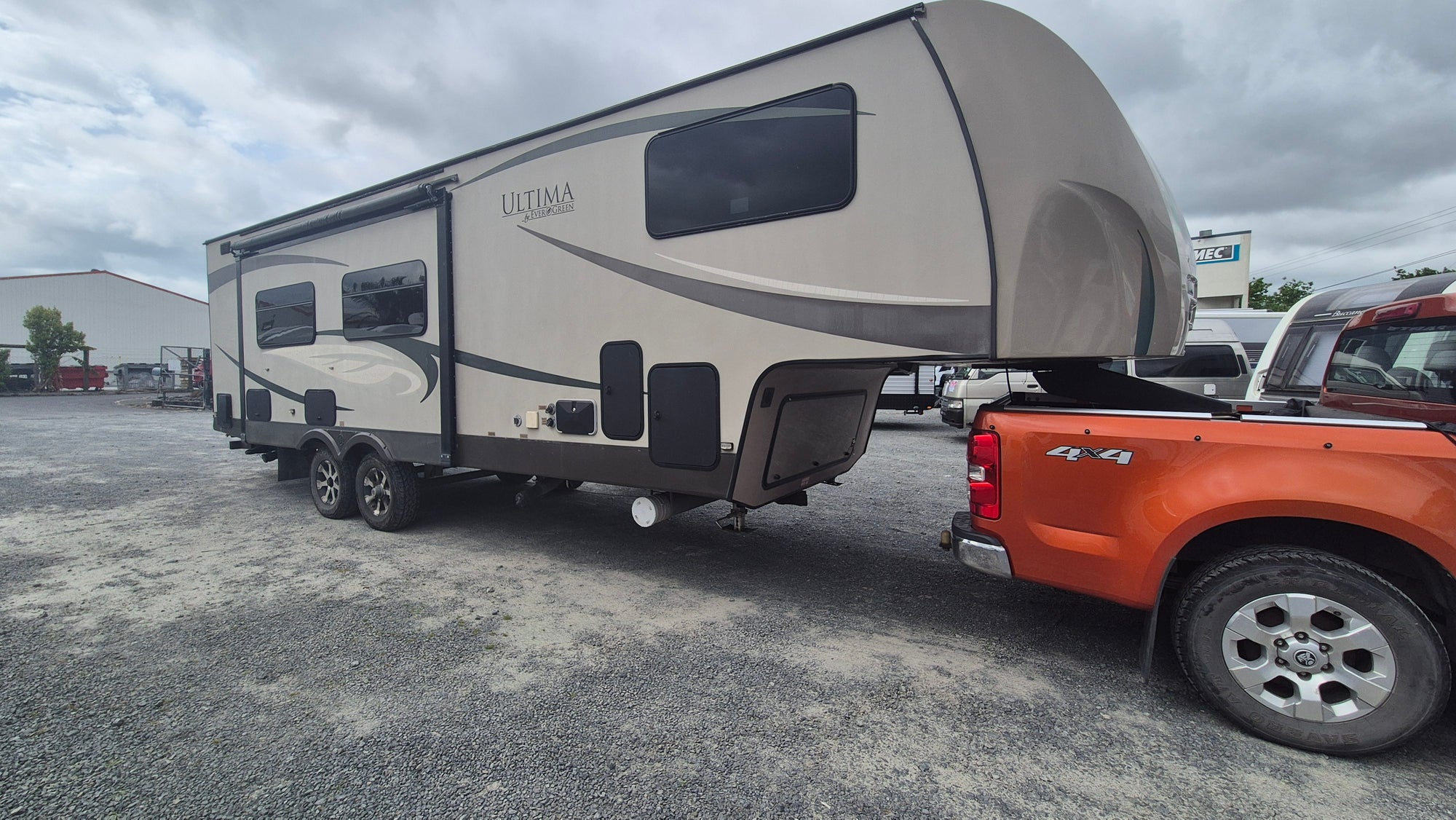 2010 Evergreen Ultima w/ 2015 Holden Colorado Tow Vehicle