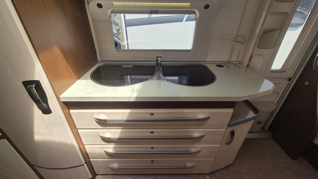 2013 Hobby UMFE Meir Prestige