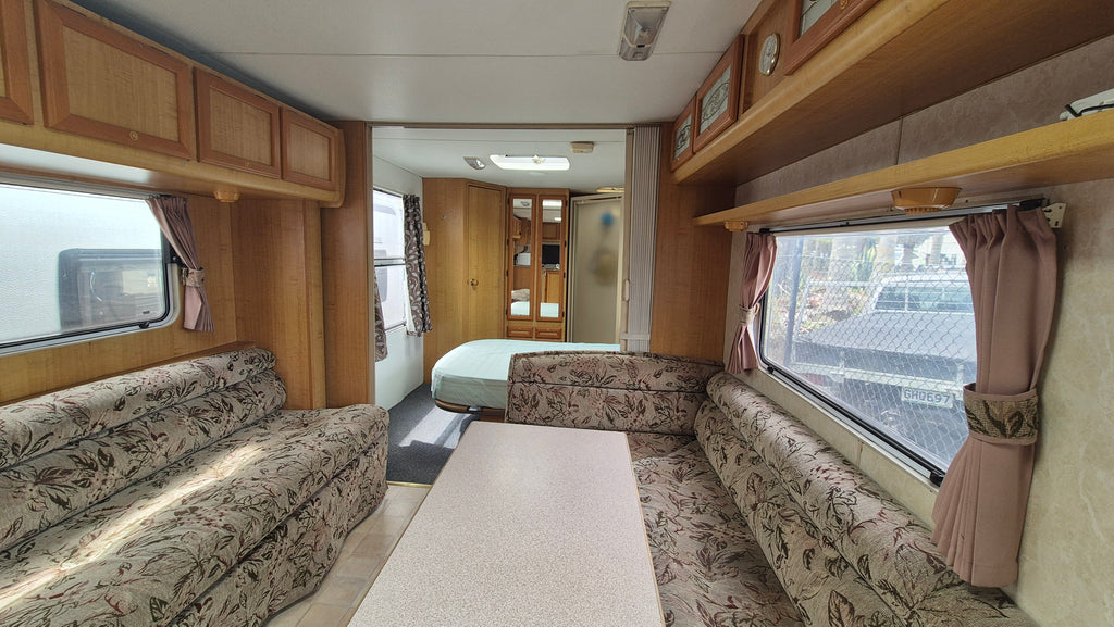 2002 Jayco Heritage w/ Slide Out