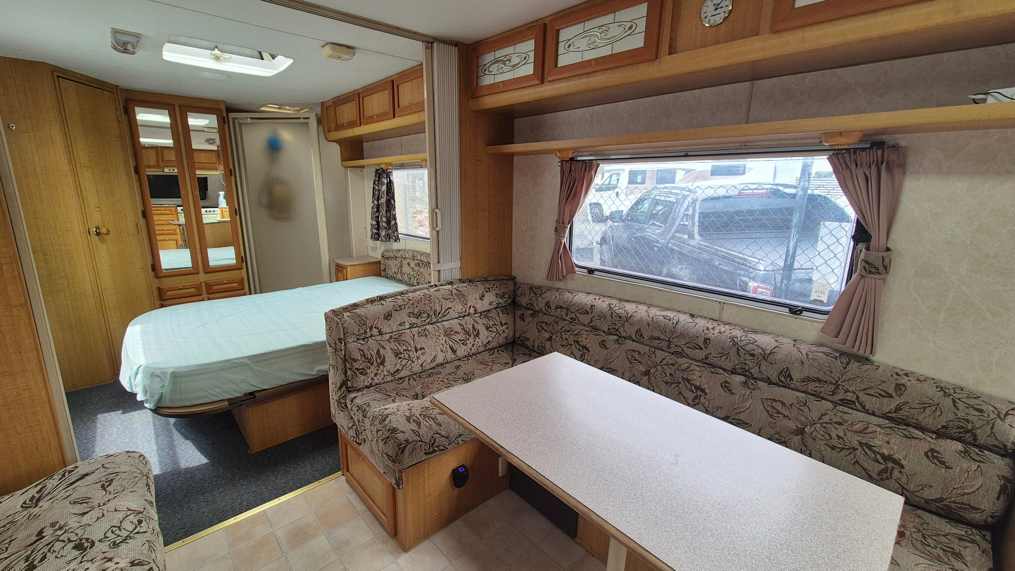 2002 Jayco Heritage w/ Slide Out