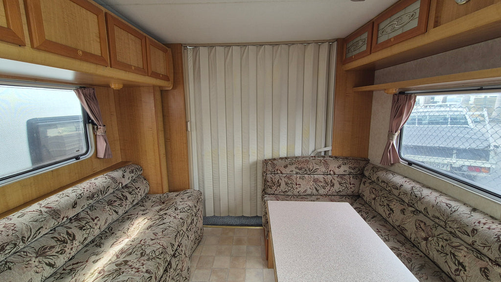 2002 Jayco Heritage w/ Slide Out