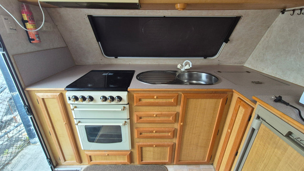 2002 Jayco Heritage w/ Slide Out