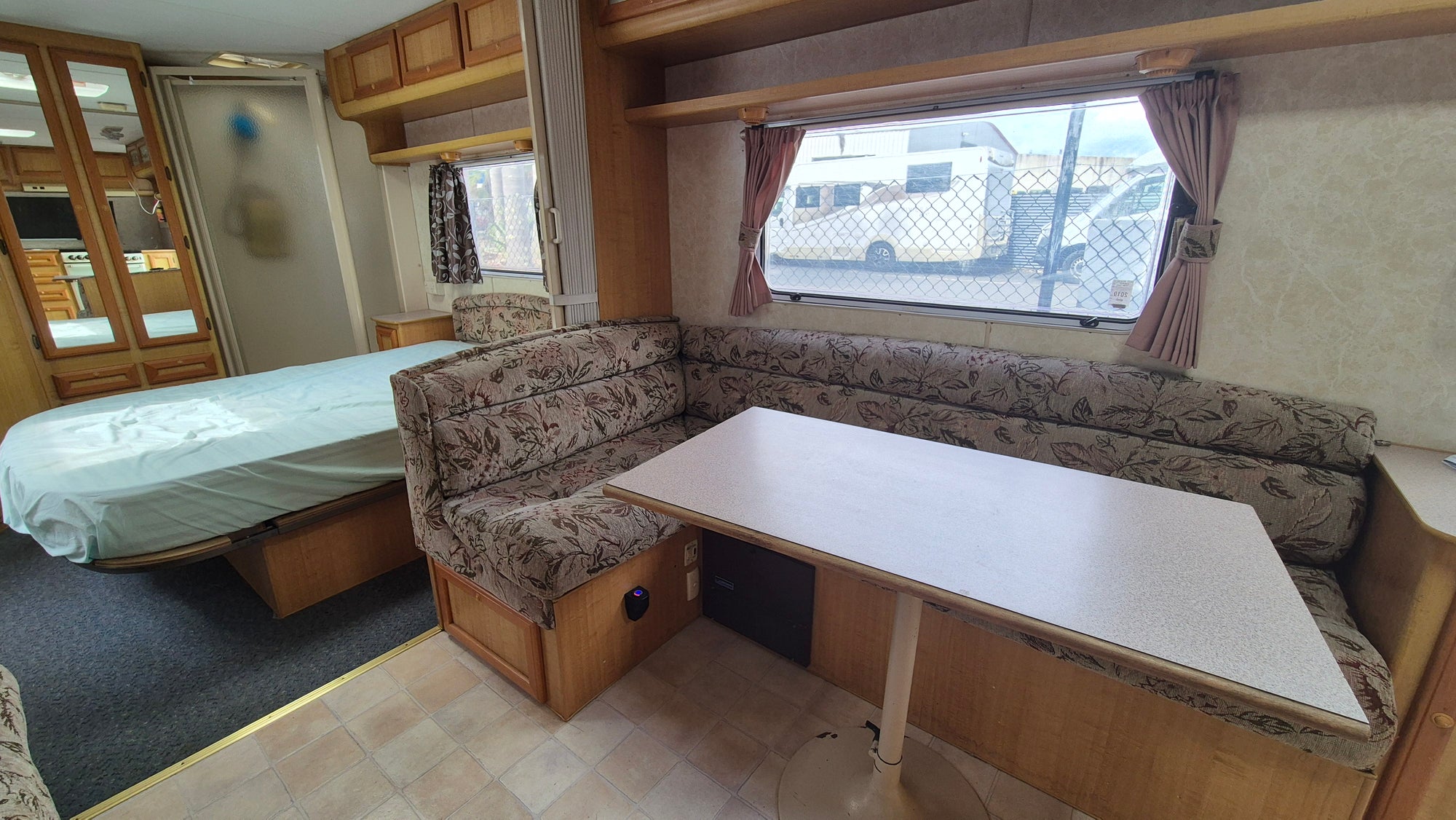 2002 Jayco Heritage w/ Slide Out