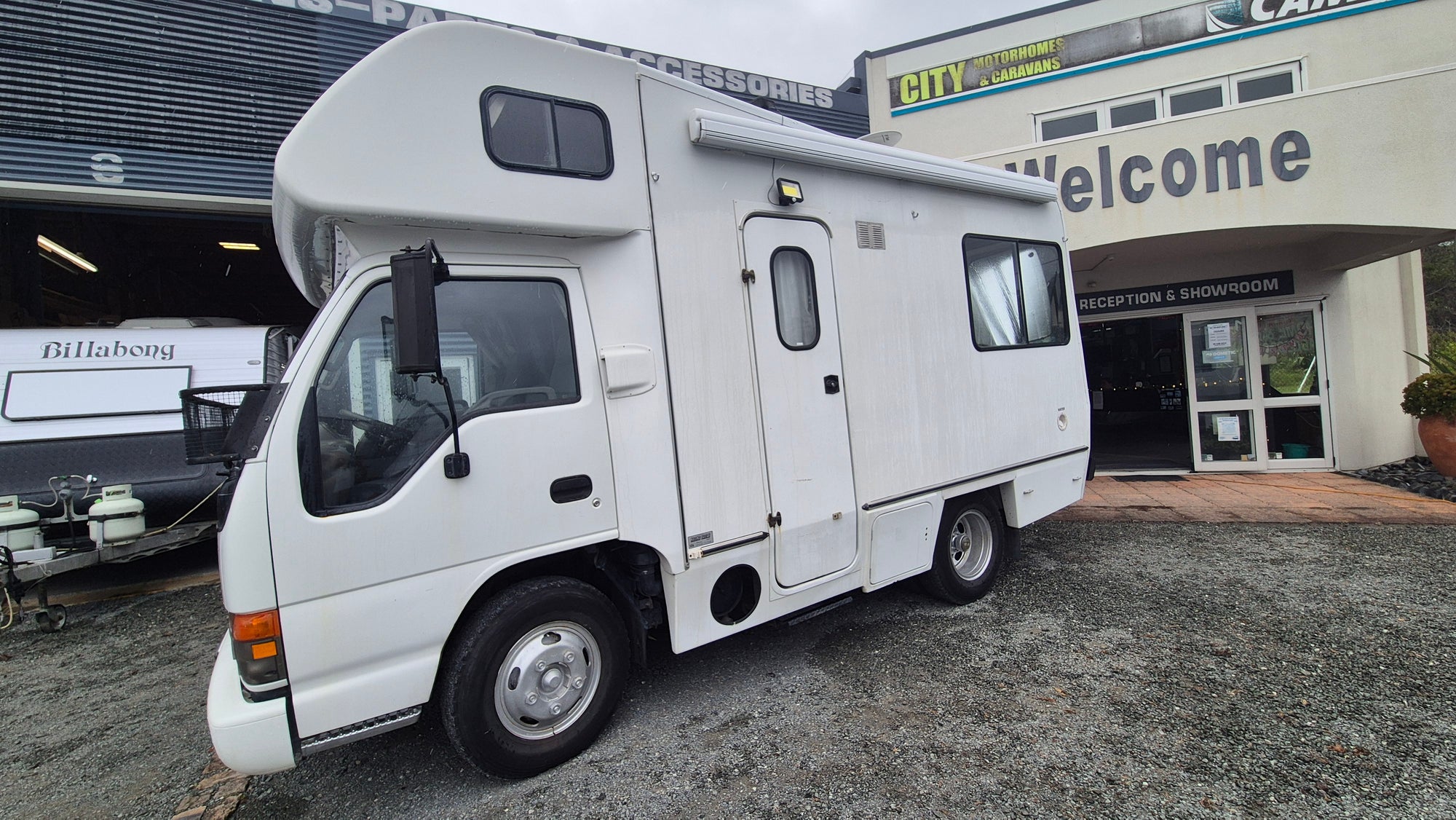 1996 Isuzu N Series 100P