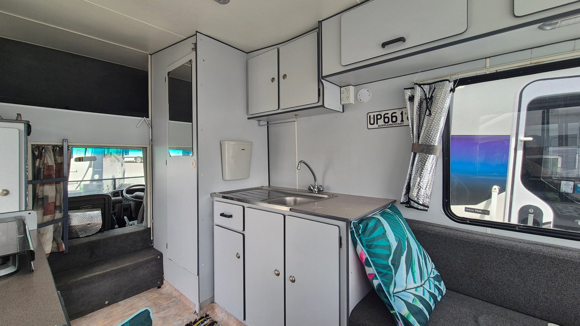 1996 Isuzu N Series 100P