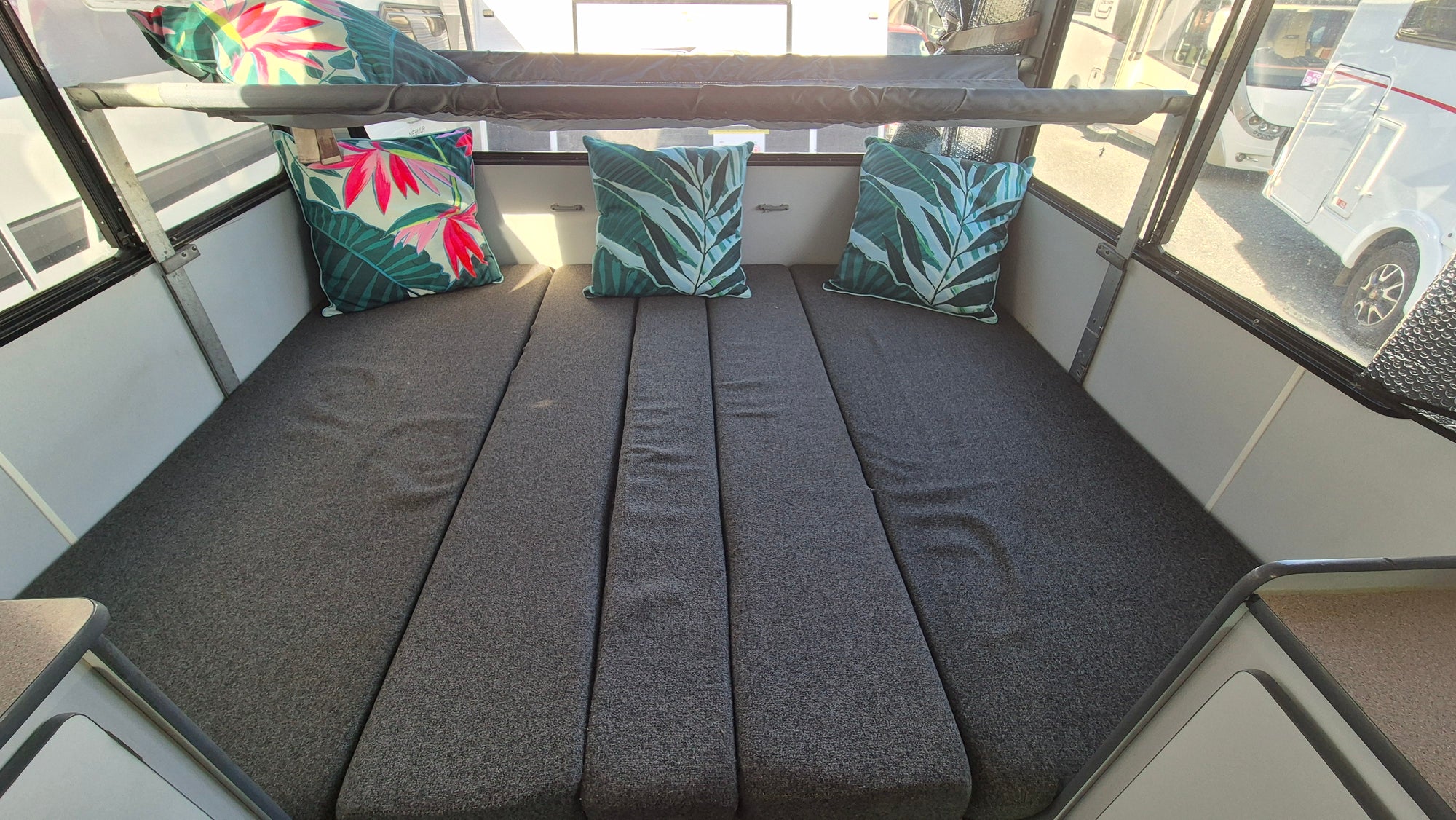 1996 Isuzu N Series 100P