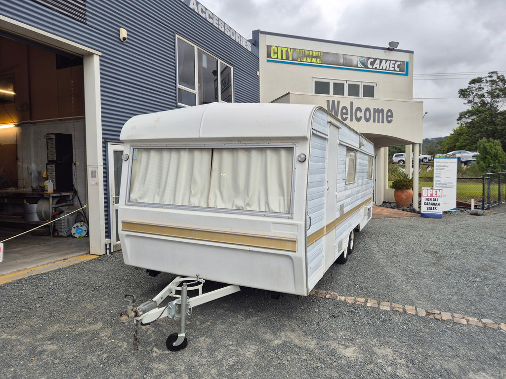 1975 Oxford Caravan