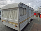 1975 Oxford Caravan