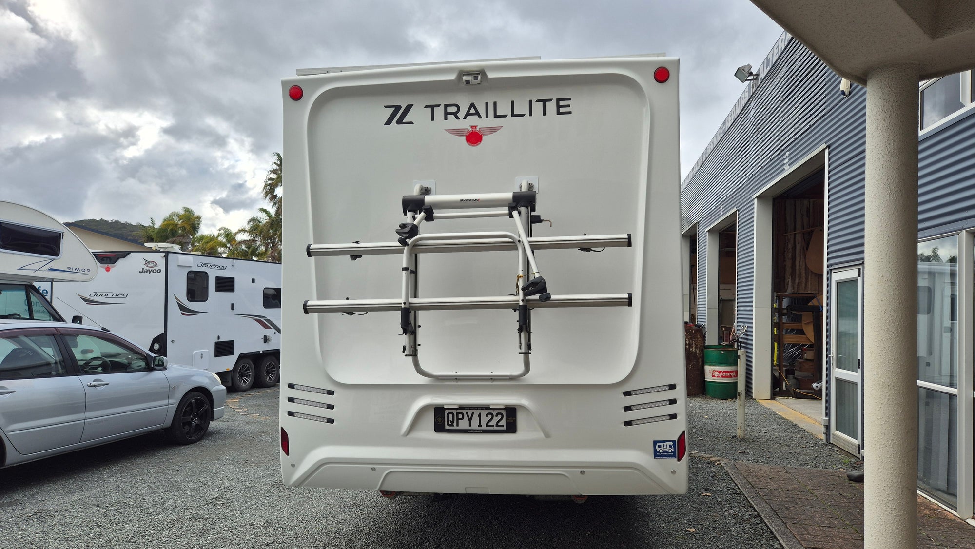 2024 VW Traillite Oakura 354