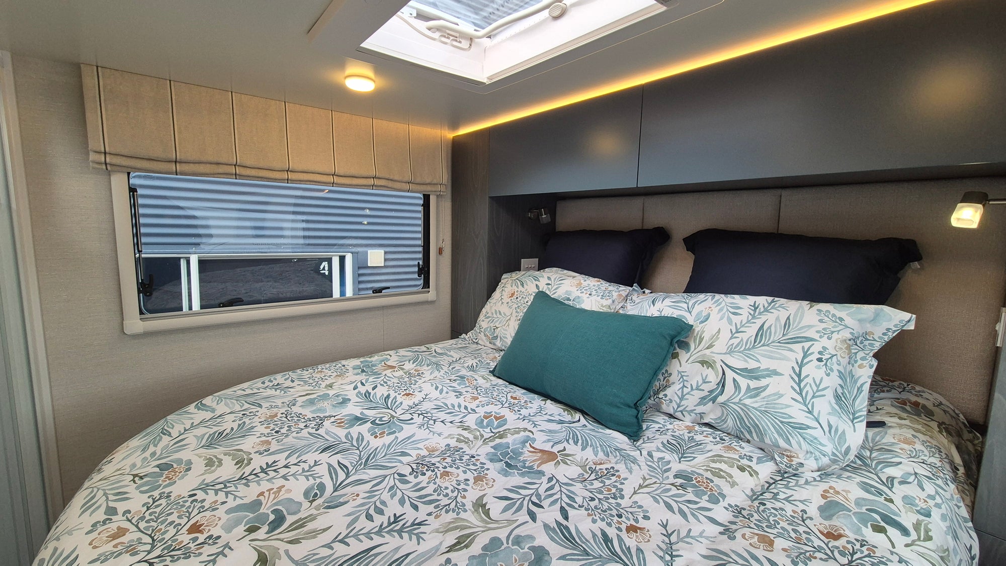 2024 VW Traillite Oakura 354