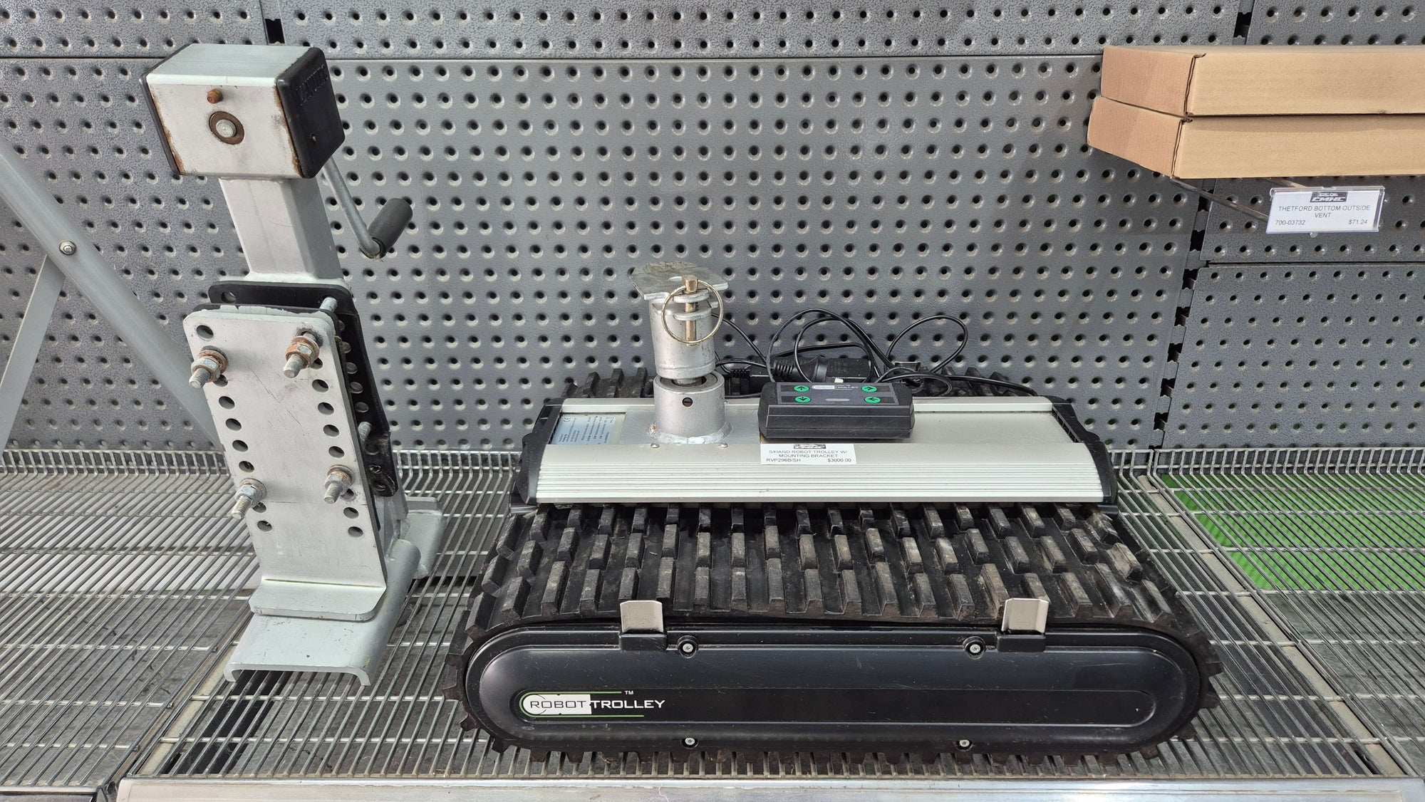 Second Hand Robot Trolley Black RT4500 G3 with Mounting Bracket (up to 4500kg)