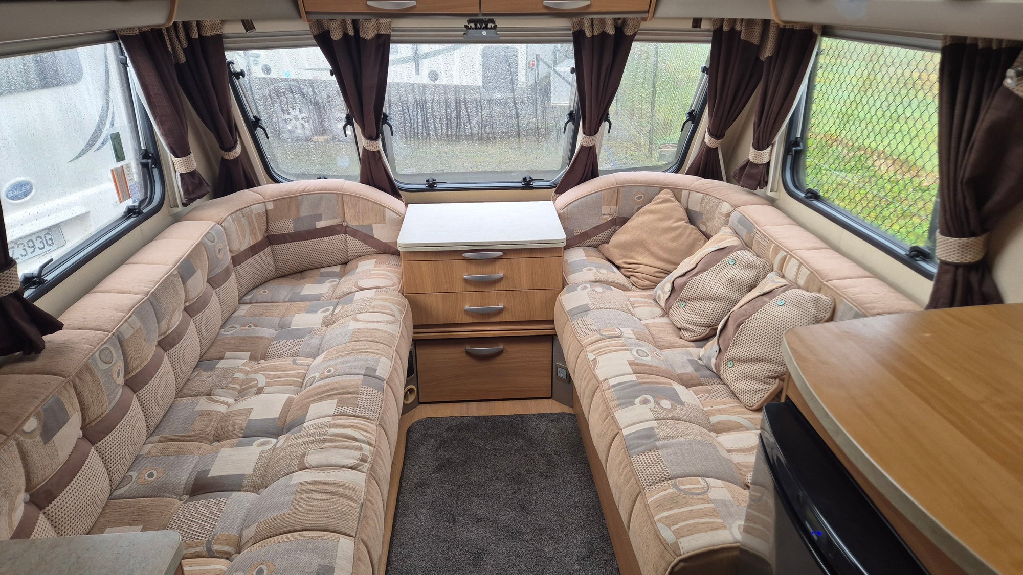 2010 Swift Safari 230