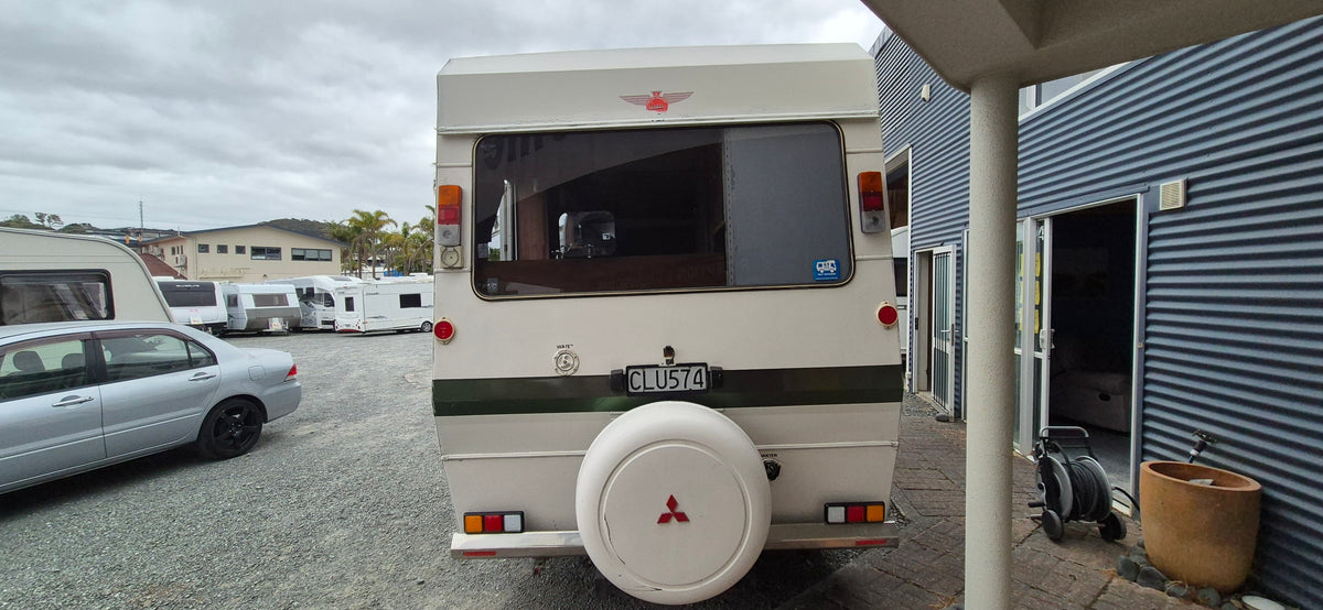1992 Mitsubishi Canter Munro