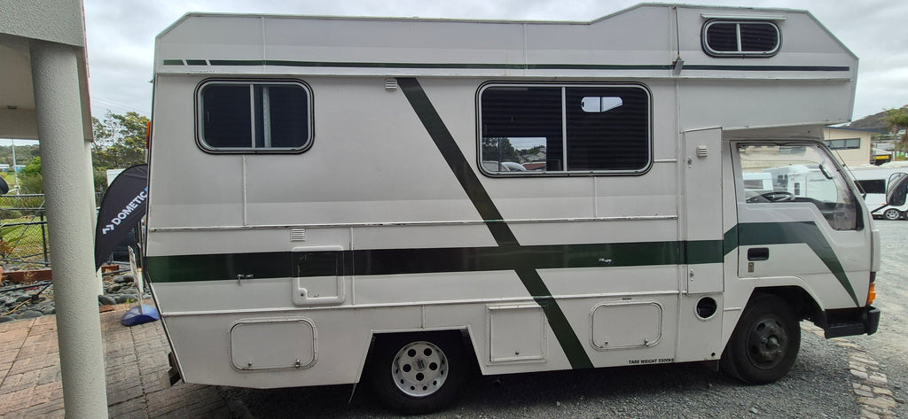 1992 Mitsubishi Canter Munro