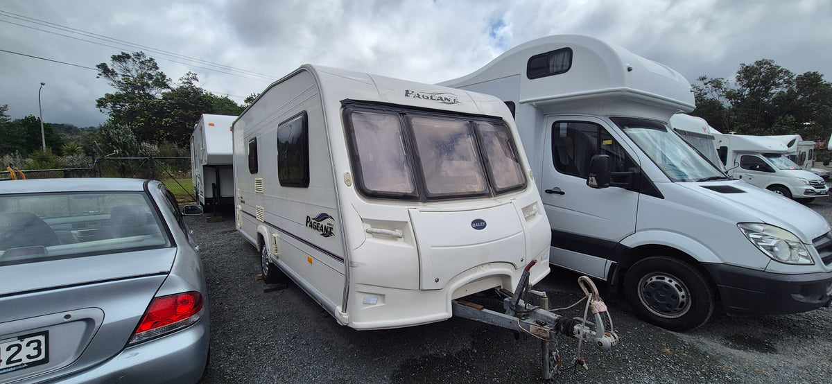 2004 Bailey Monarch