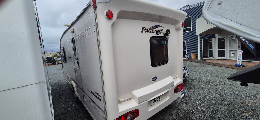 2004 Bailey Monarch