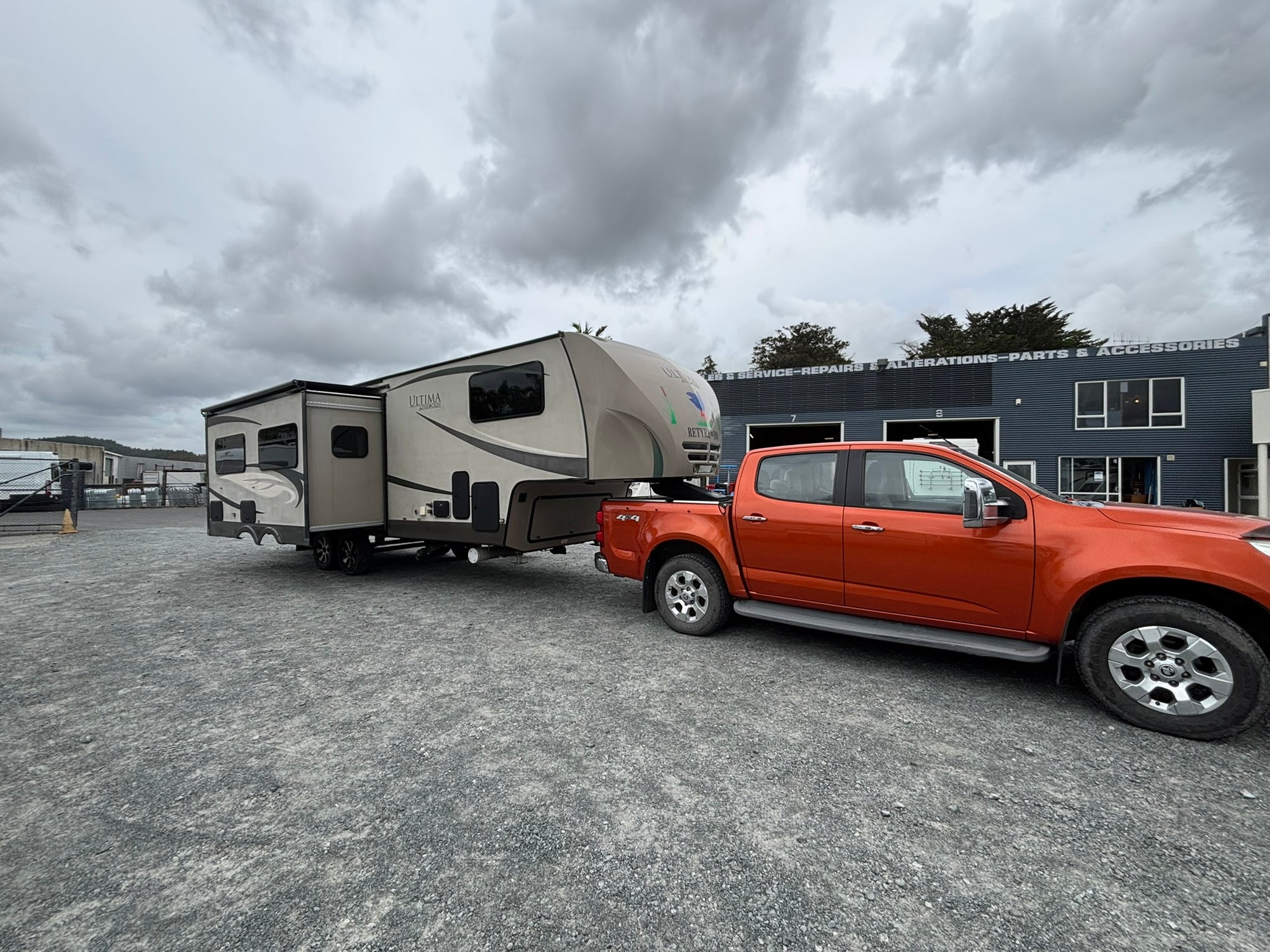 2010 Evergreen Ultima w/ 2015 Holden Colorado Tow Vehicle
