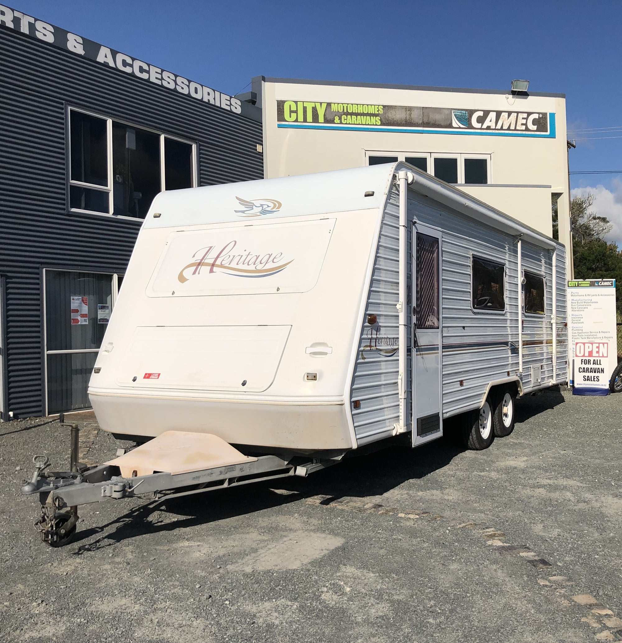 2002 Jayco Heritage w/ Slide Out